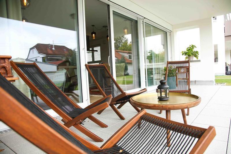 Ferienwohnung "Zansibar Tansania" Uhldingen-Mühlhofen Exterior photo